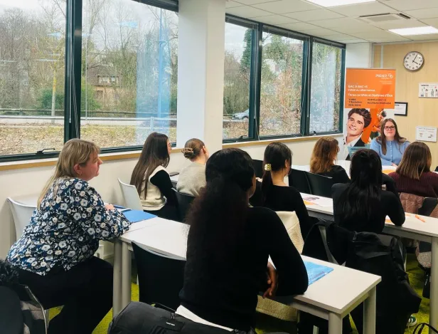 IA-redessine-les-metiers-de-lhumain-en-entreprise