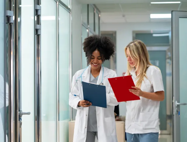 photo-personnel-soignant-min