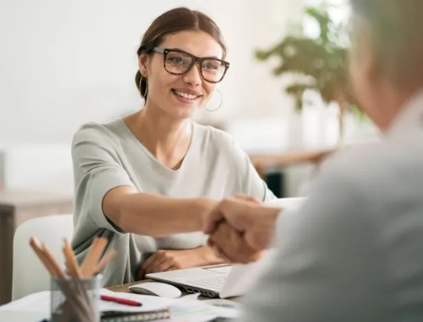 Comment-briller-lors-d-un-entretien-d-embauche