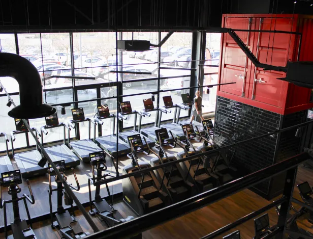 espace-cardio-salle-de-sport-on-air-besan&ccedil;on