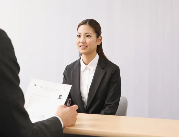 Devenez-expert-en-ressources-humaines-en-alternance