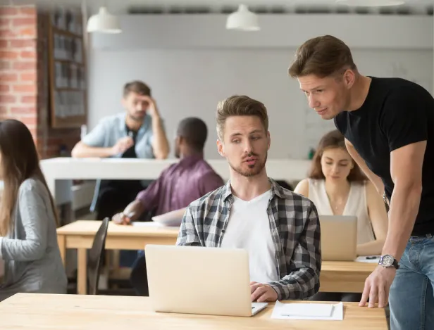 etudiants-mba-finance-en-formation