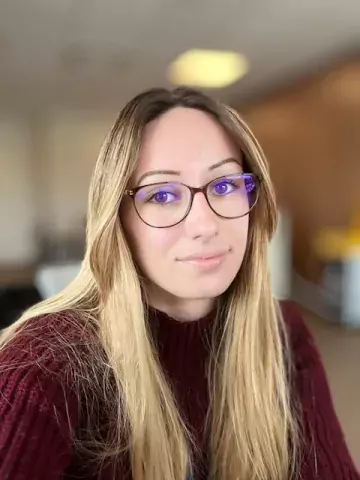 Laura G. 