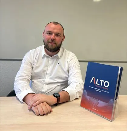 Antoine-GONNIN-gerant-de-l-entreprise-Alto-et-tuteur-d-une-etudiante-de-Pigier