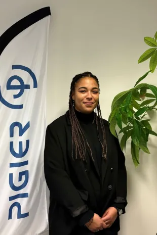 Kelly-chargee-des-relations-entreprises-dijon Kelly-chargee-des-relations-entreprises-dijon