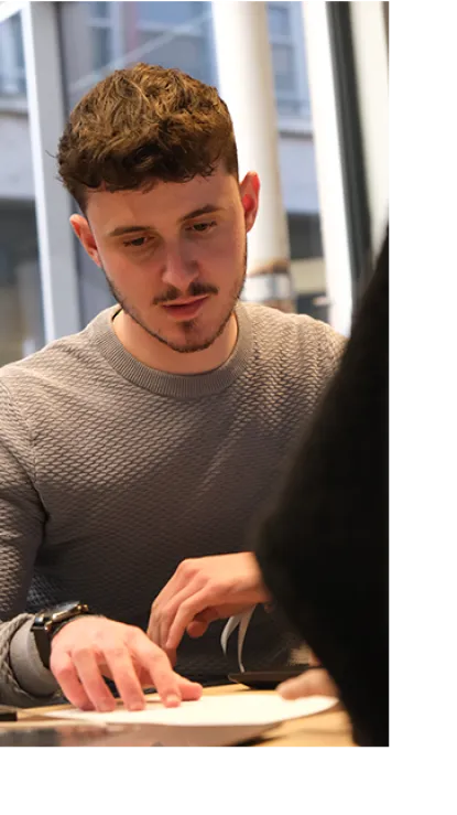 Étudiant travail élève1
