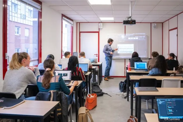 Pigier-SQY-salle-de-classe