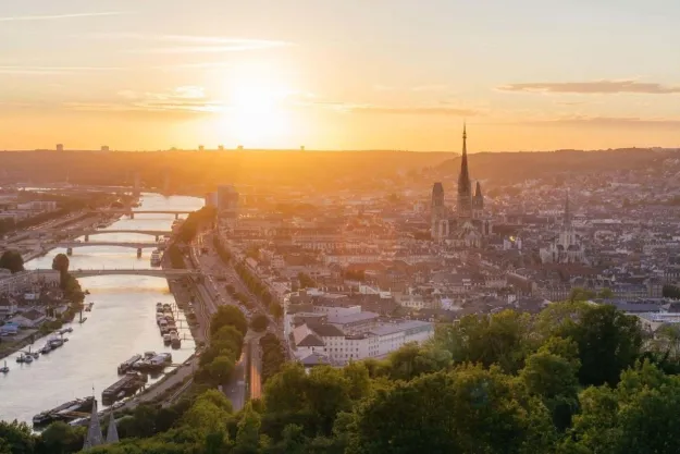 Apercu-de-la-ville-de-Rouen
